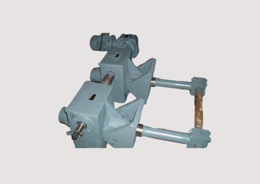 AC 600 Helical worm actuator with Pivot Base